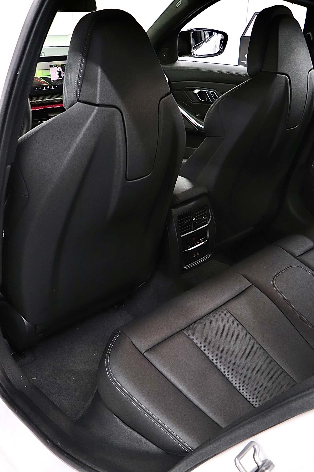 BMW M3, 2025 13