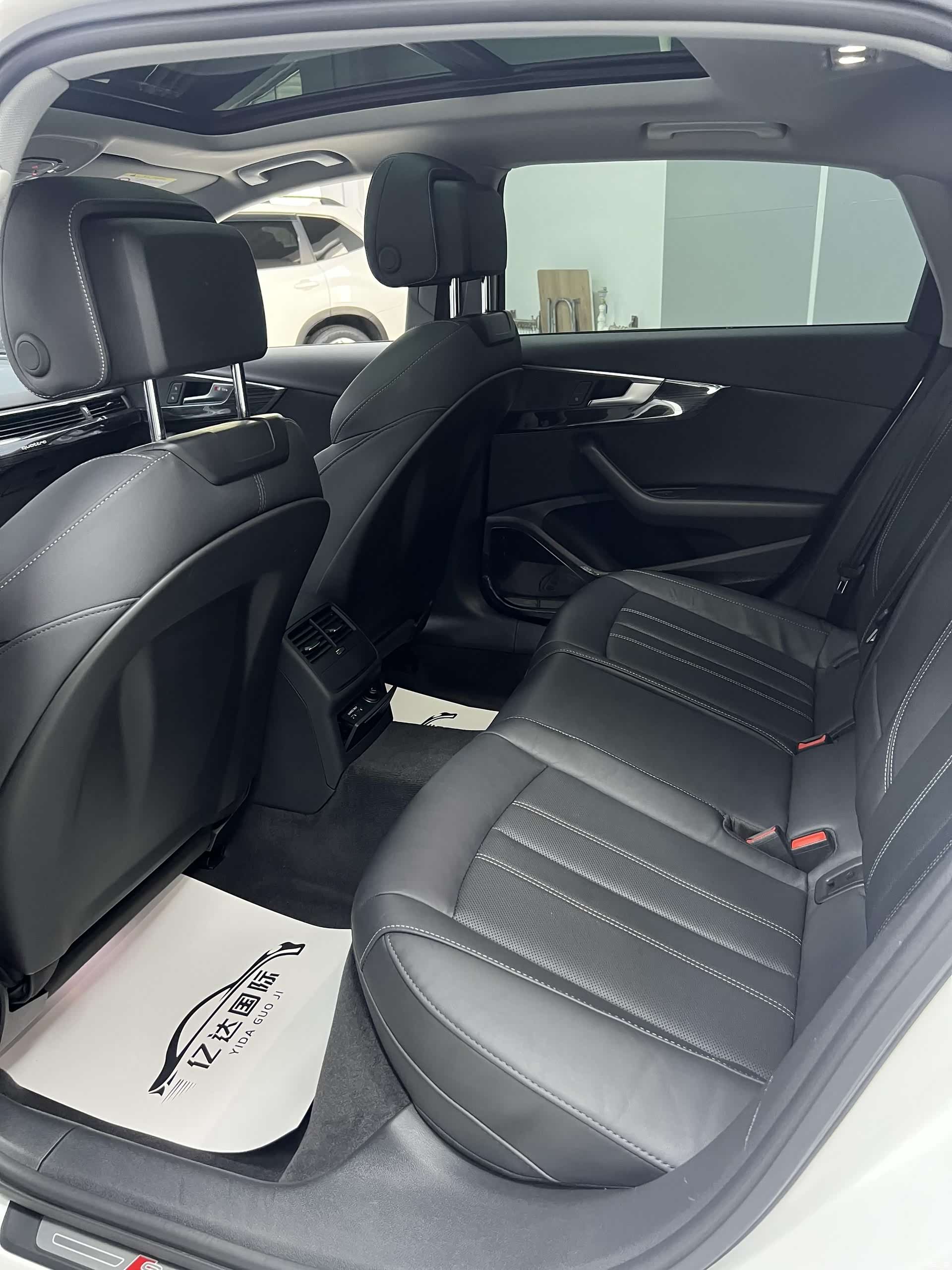Audi A4L, 2021 23