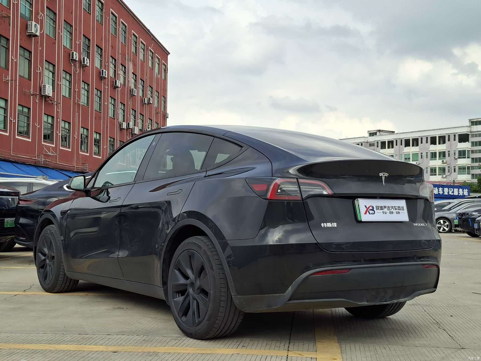 Tesla Model Y, 2024 3