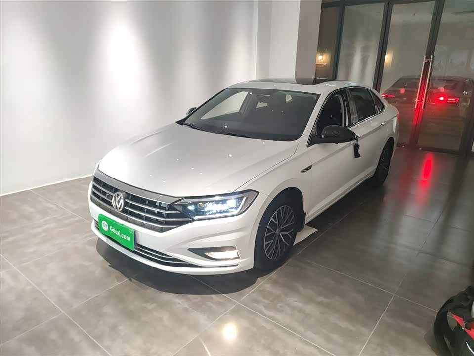 Volkswagen Sagitar