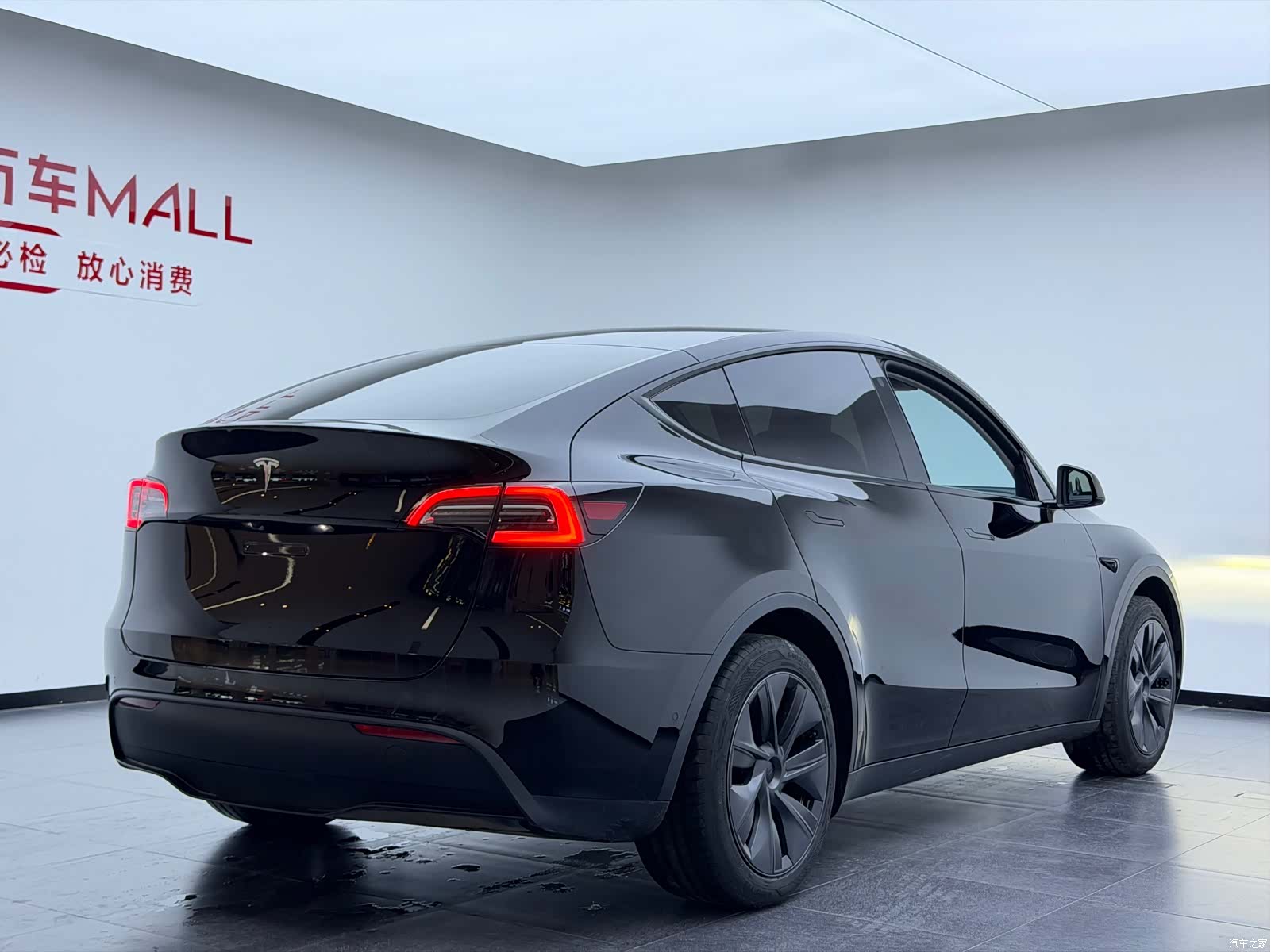 Tesla Model Y, 2024 16
