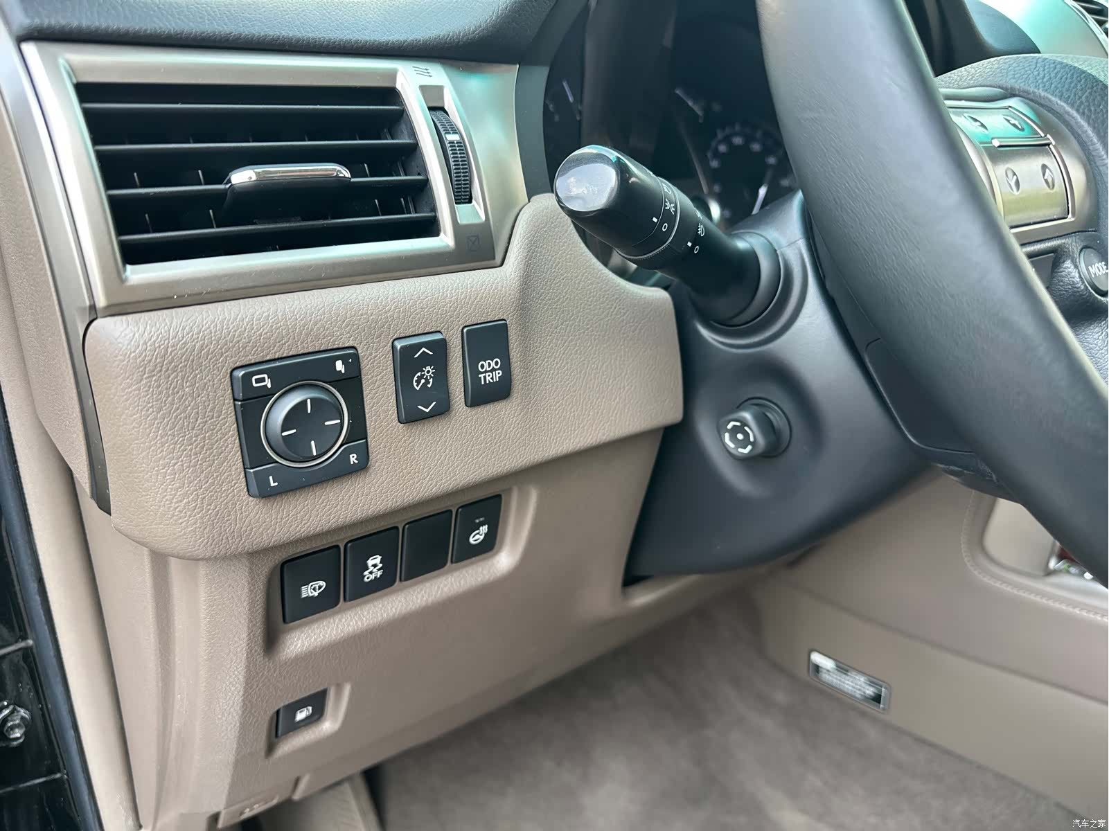 Lexus GX, 2013 27