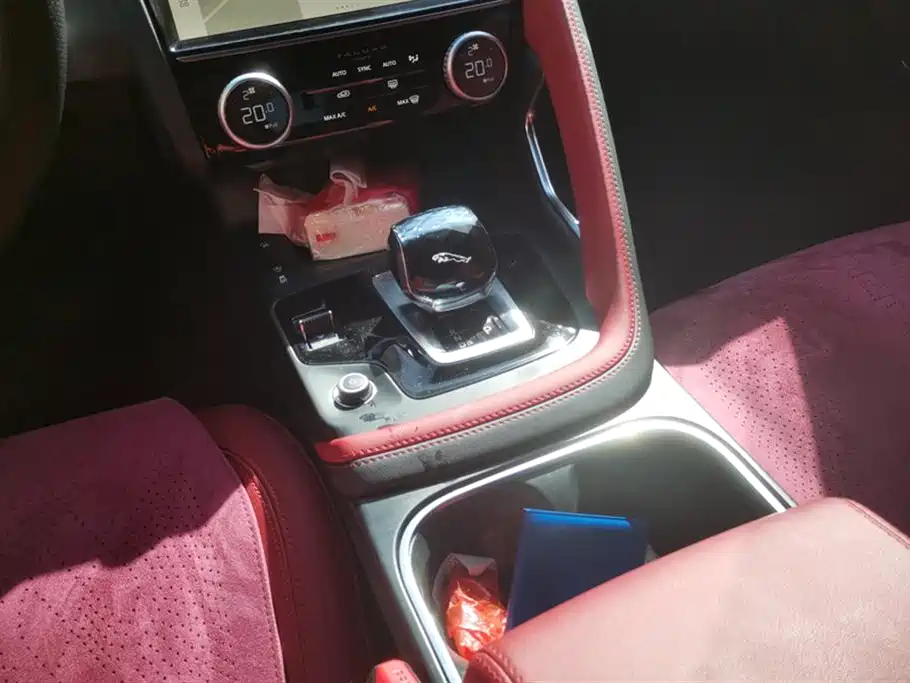 Jaguar E-PACE Jaguar E-PACE