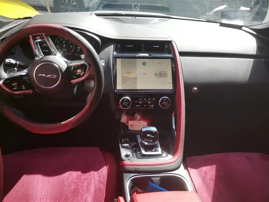 Jaguar E-PACE Jaguar E-PACE
