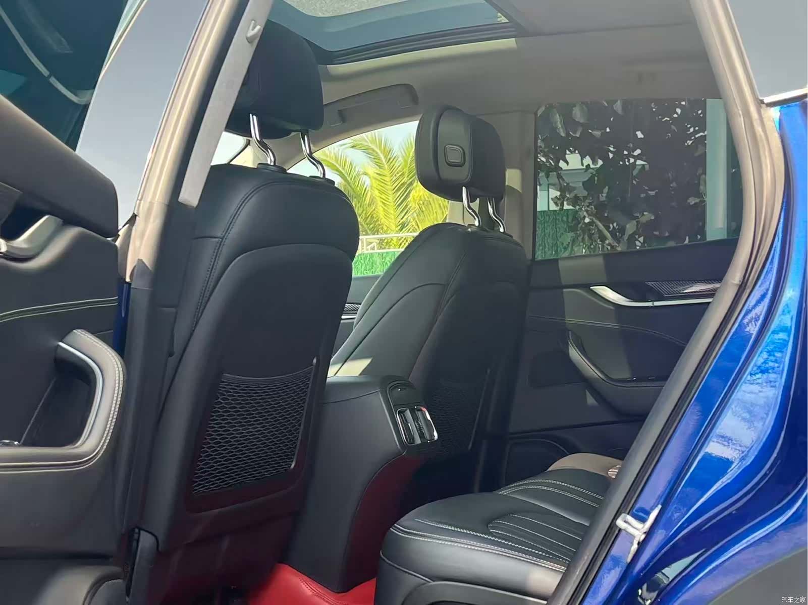 Maserati Levante, 2016 11