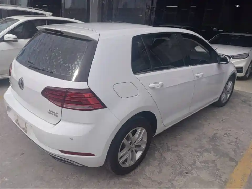 Volkswagen golf