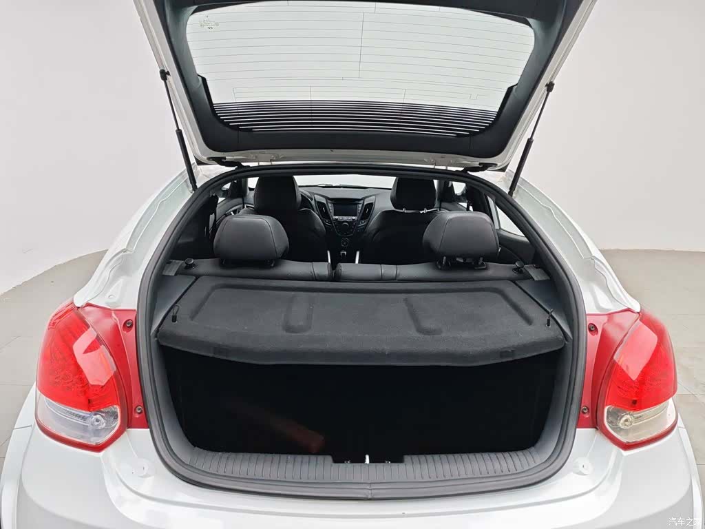 Hyundai Veloster, 2014 16