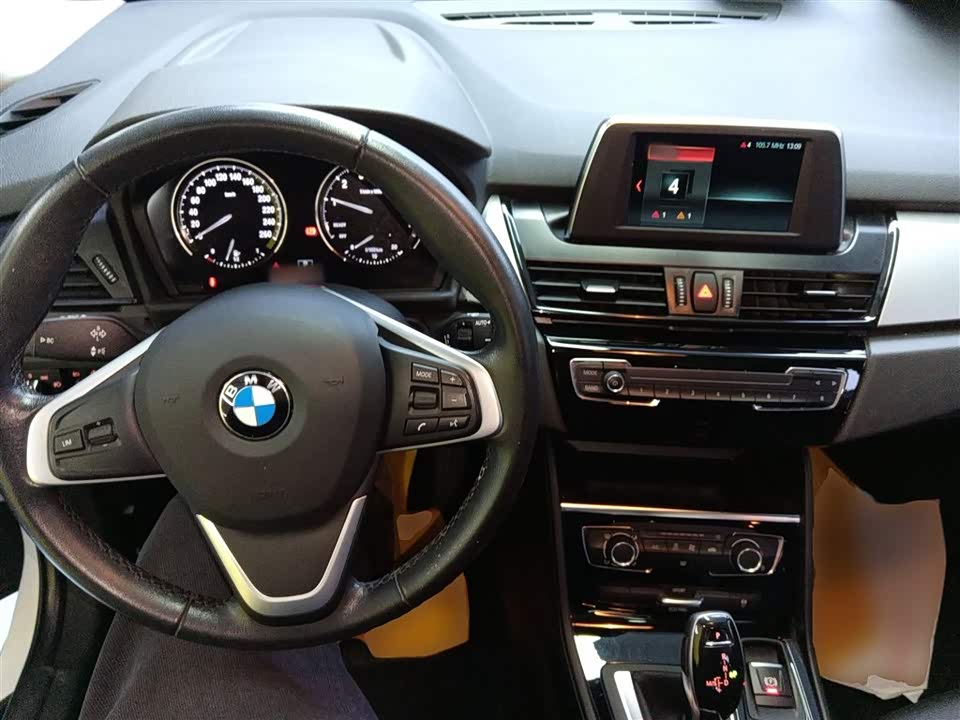 BMW 2 series multifunctional station wagon