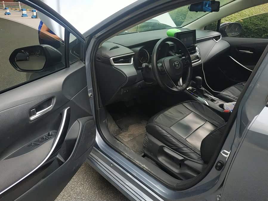Toyota Corolla 2022, фото 9