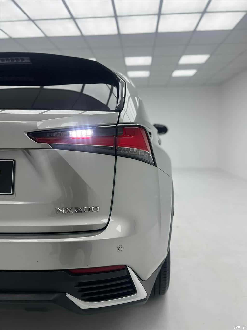 Lexus NX, 2021 12