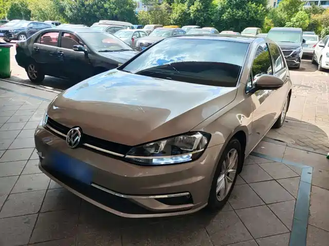 Volkswagen Golf 2019 — купить из Китая под заказ