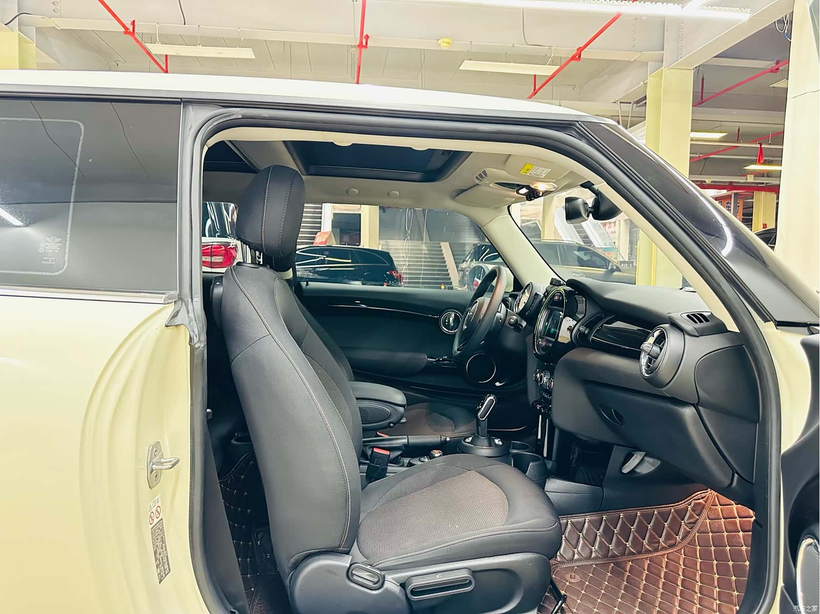 Mini ONE, 2020 20