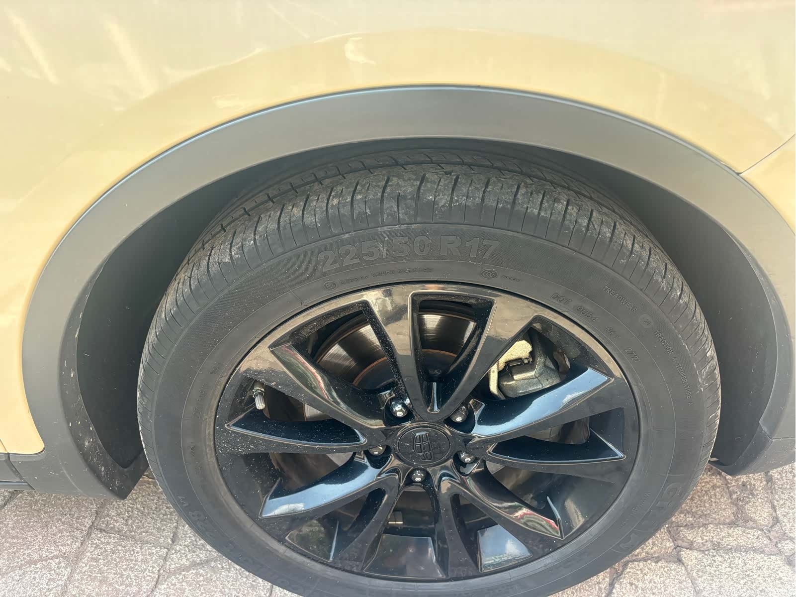 Geely Emgrand, 2016 13