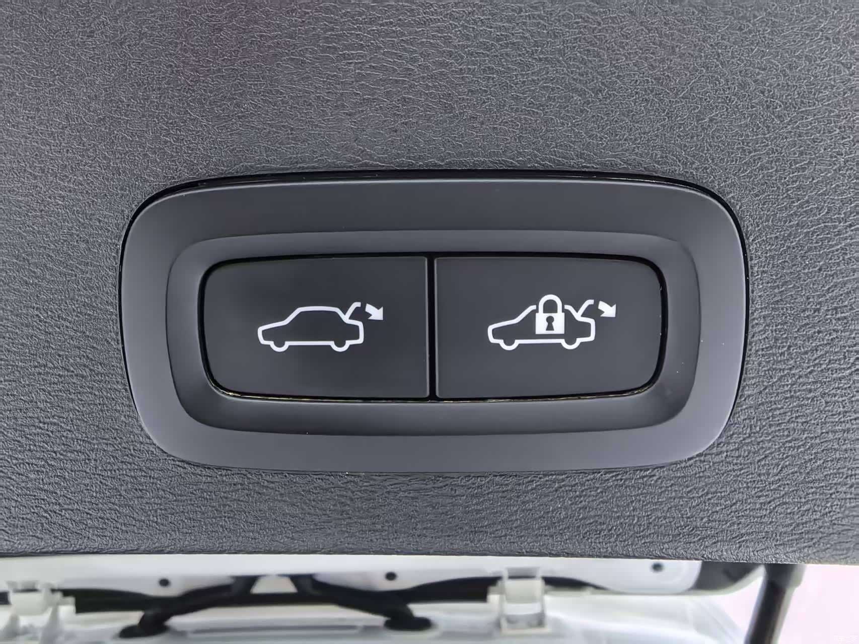 Volvo XC40, 2023 27