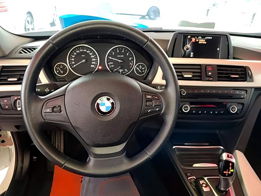 BMW 3 Series 2015, фото 10