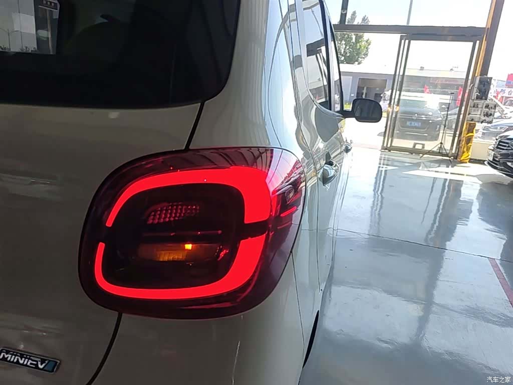 Wuling MINIEV, 2025 8