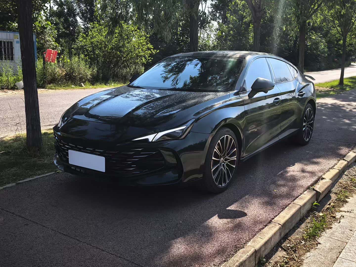MG MG7