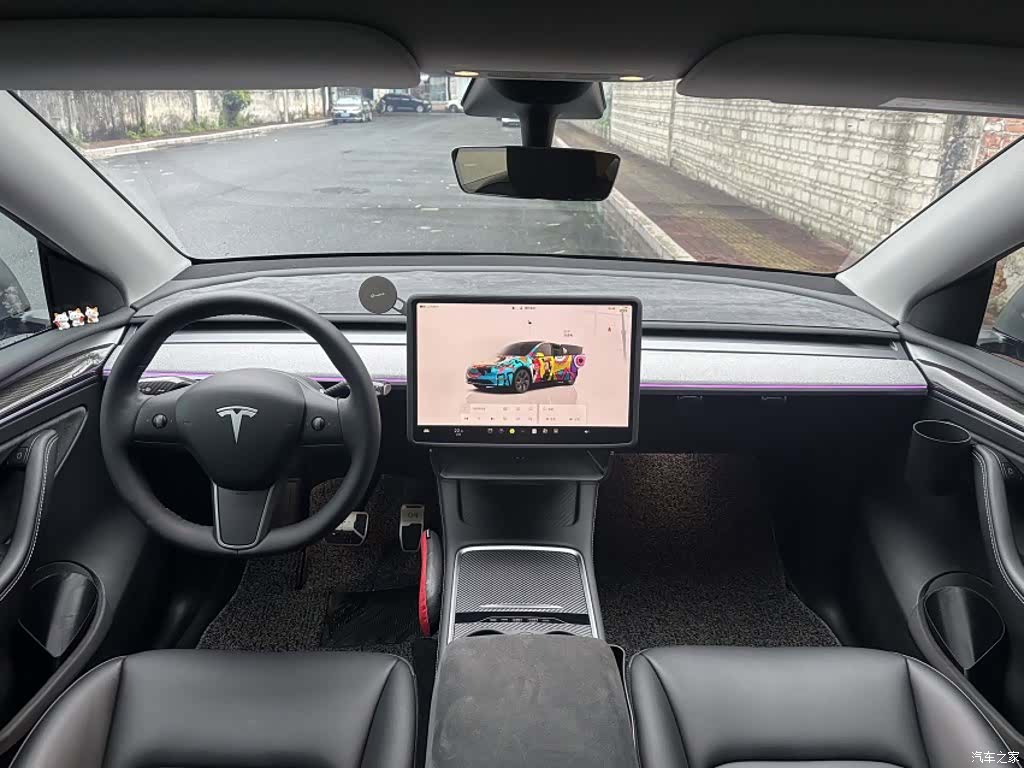 Tesla Model Y, 2024 20