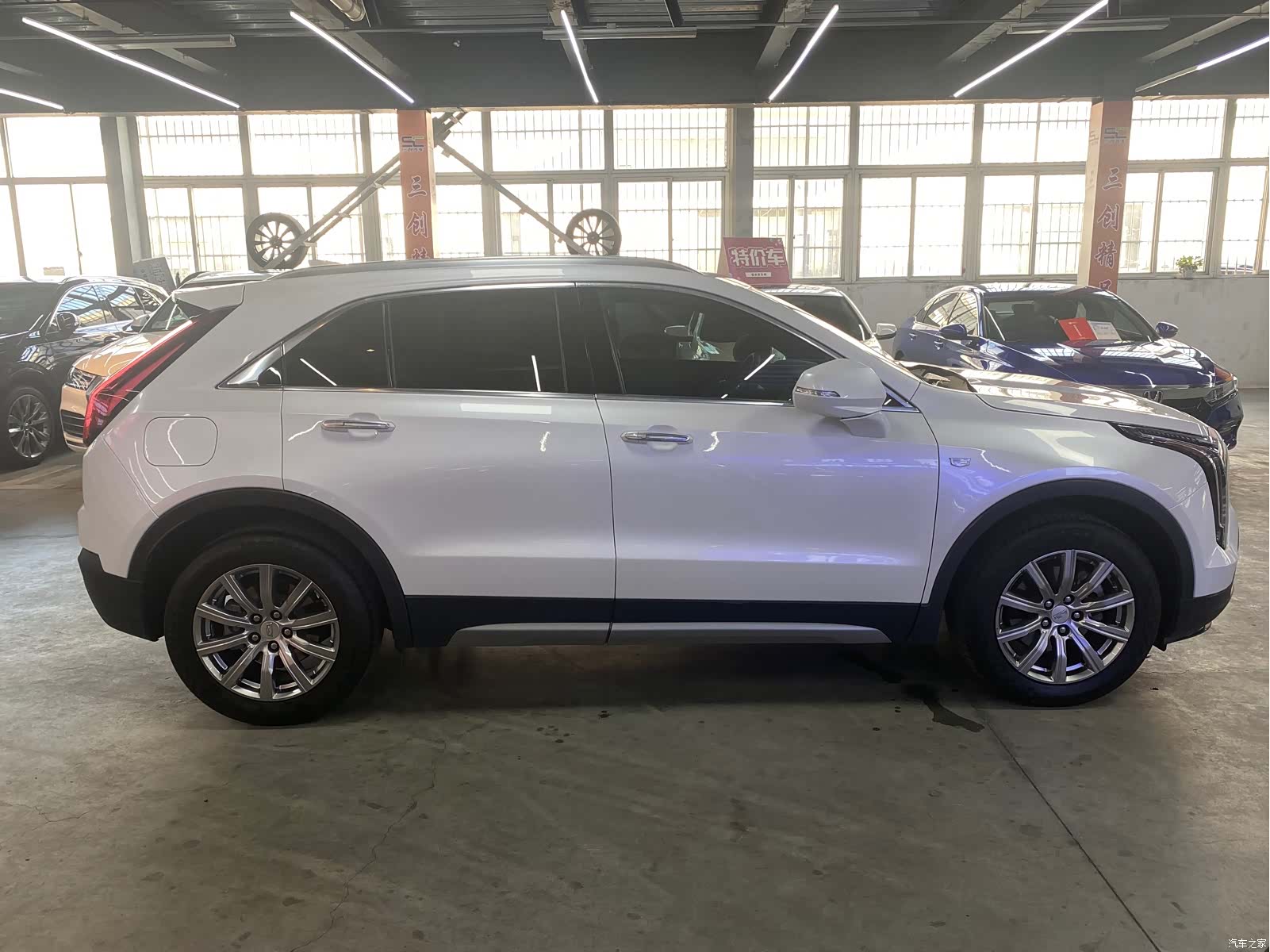 Cadillac XT4, 2018 4