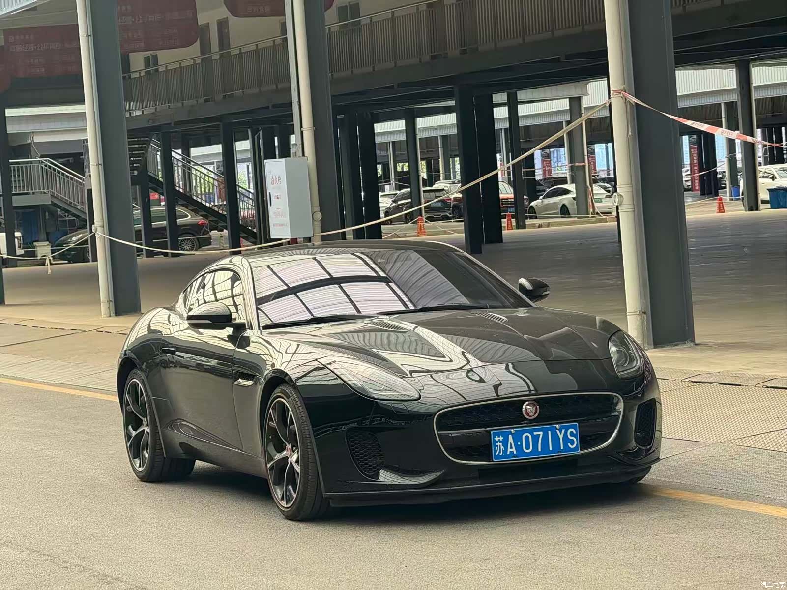 Jaguar F-TYPE, 2018 3