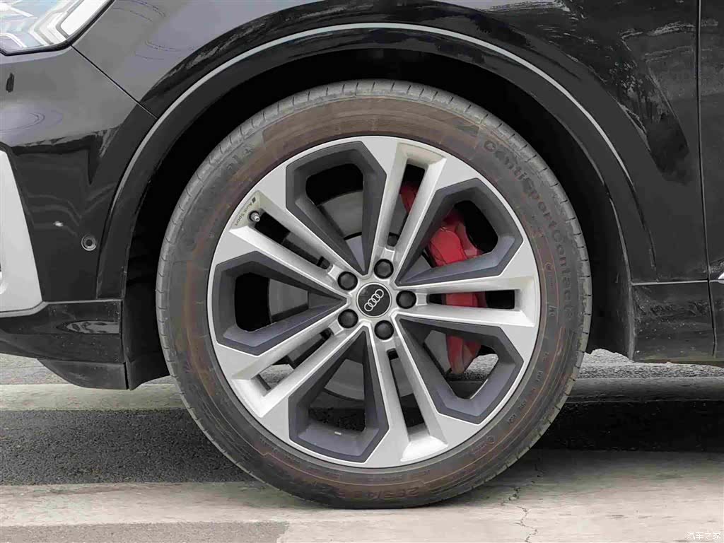 Audi Q7, 2023 4