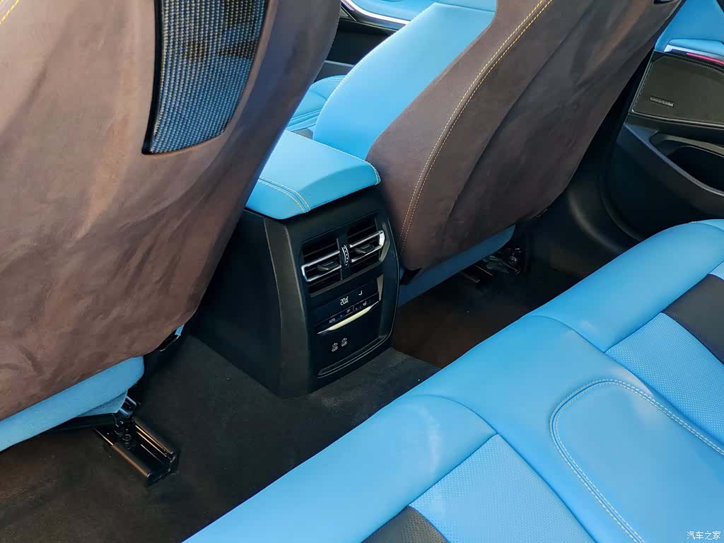 BMW 3 Series, 2023 9