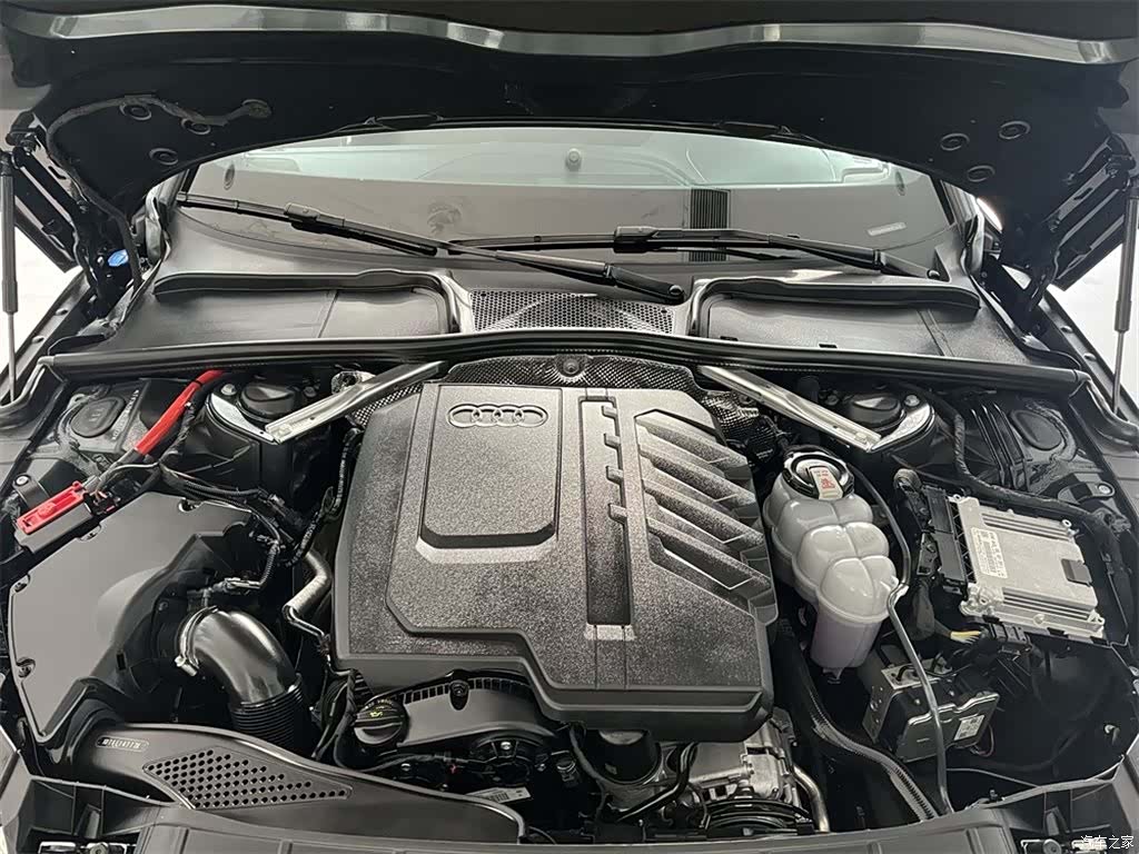 Audi A4L, 2025 8