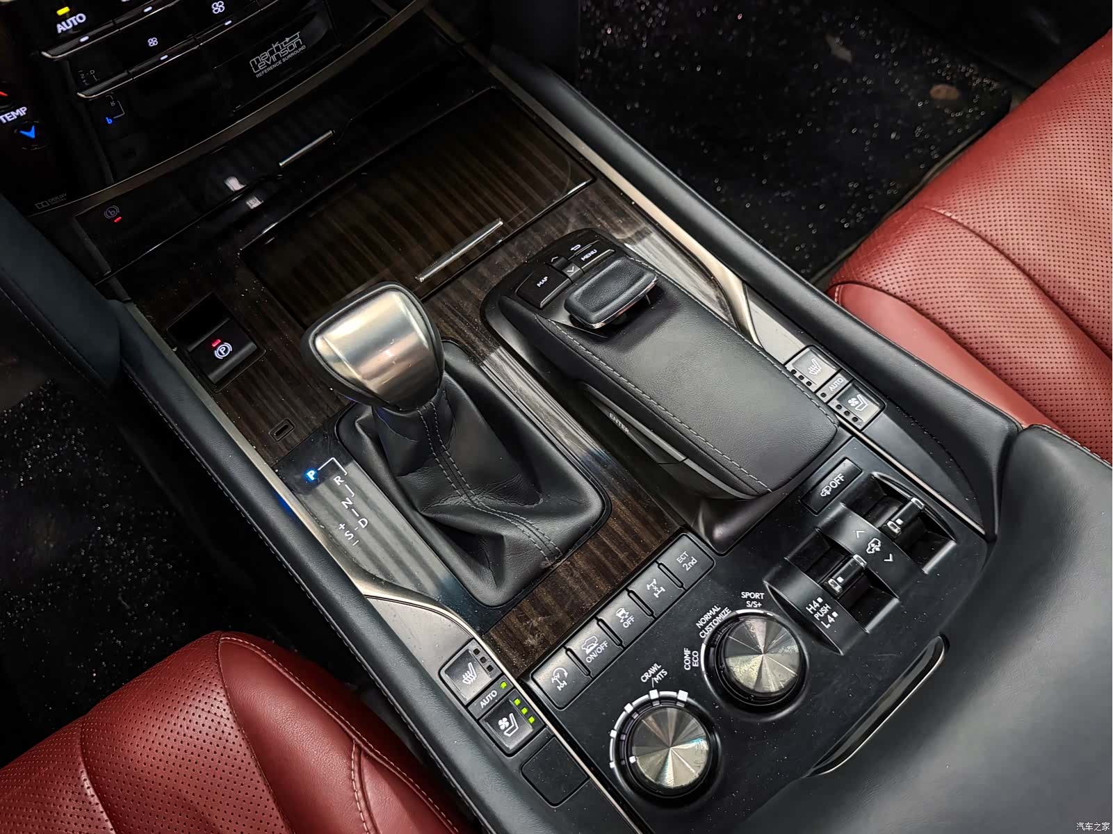 Lexus LX, 2019 13