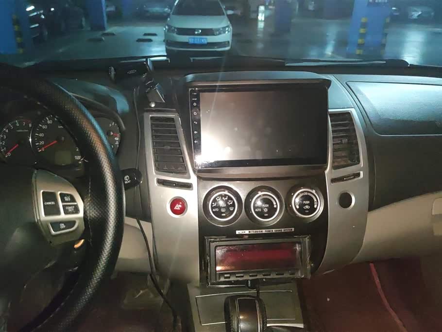 Mitsubishi Pajero Jinchang