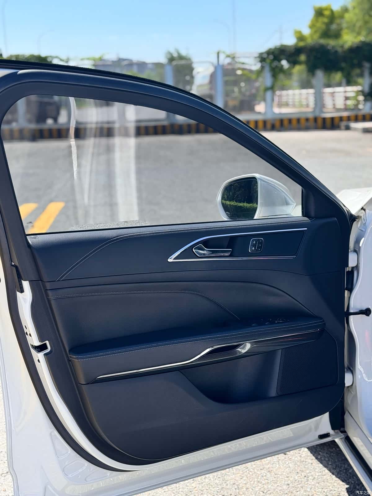 Ford Taurus, 2018 все фото