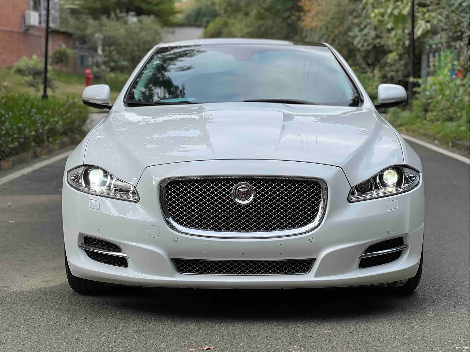Jaguar XJ, 2015 2