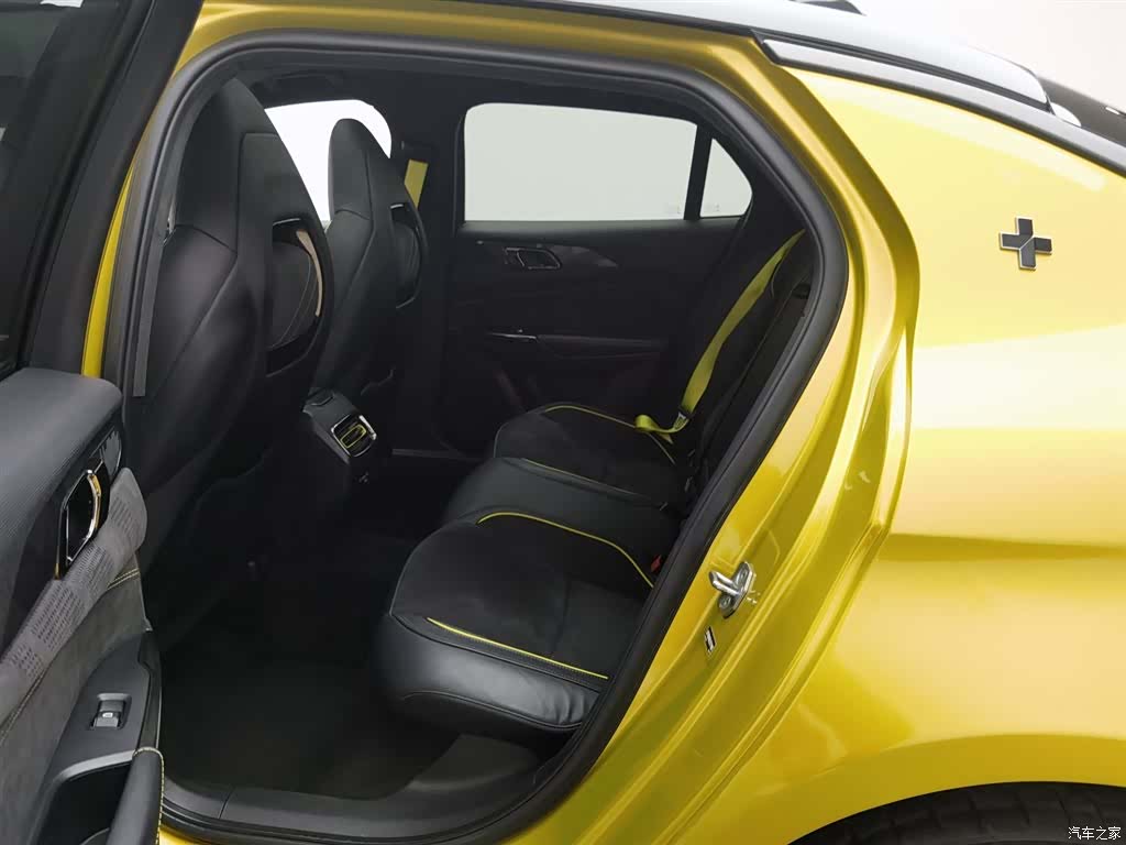 Lynk & Co 02, 2020 15