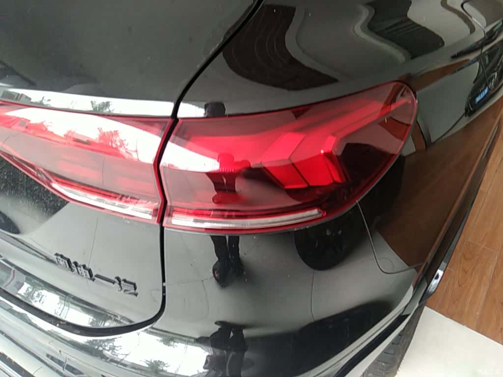 Audi e-tron, 2025 8