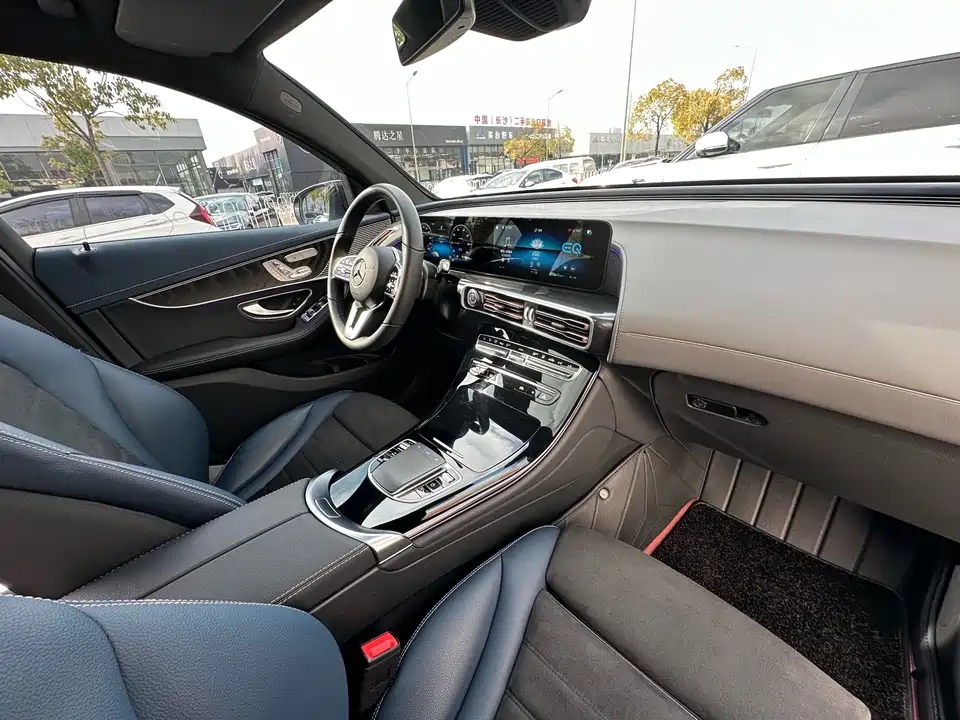 Mercedes-Benz EQC Mercedes-Benz EQC