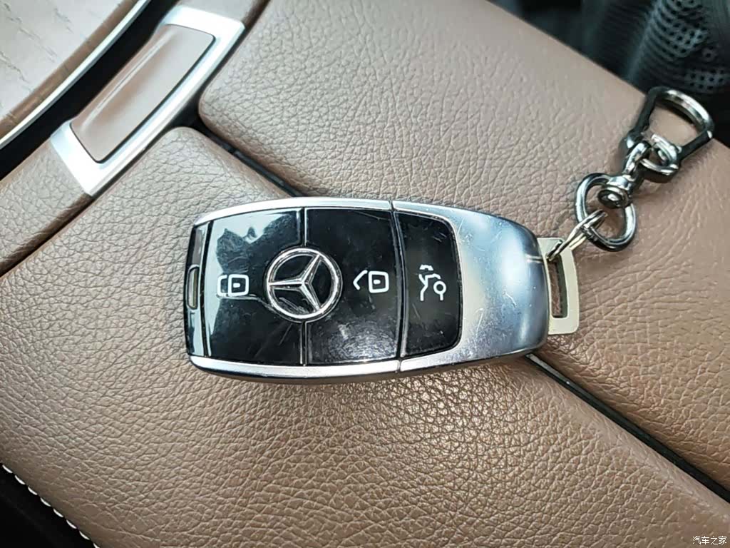 Mercedes-Benz E-Class, 2023 9