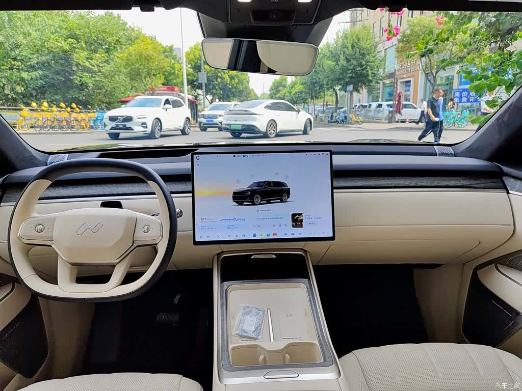 NIO L90, 2025 10