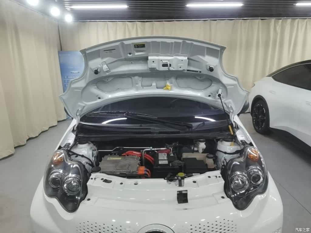 BYD e1, 2019 16