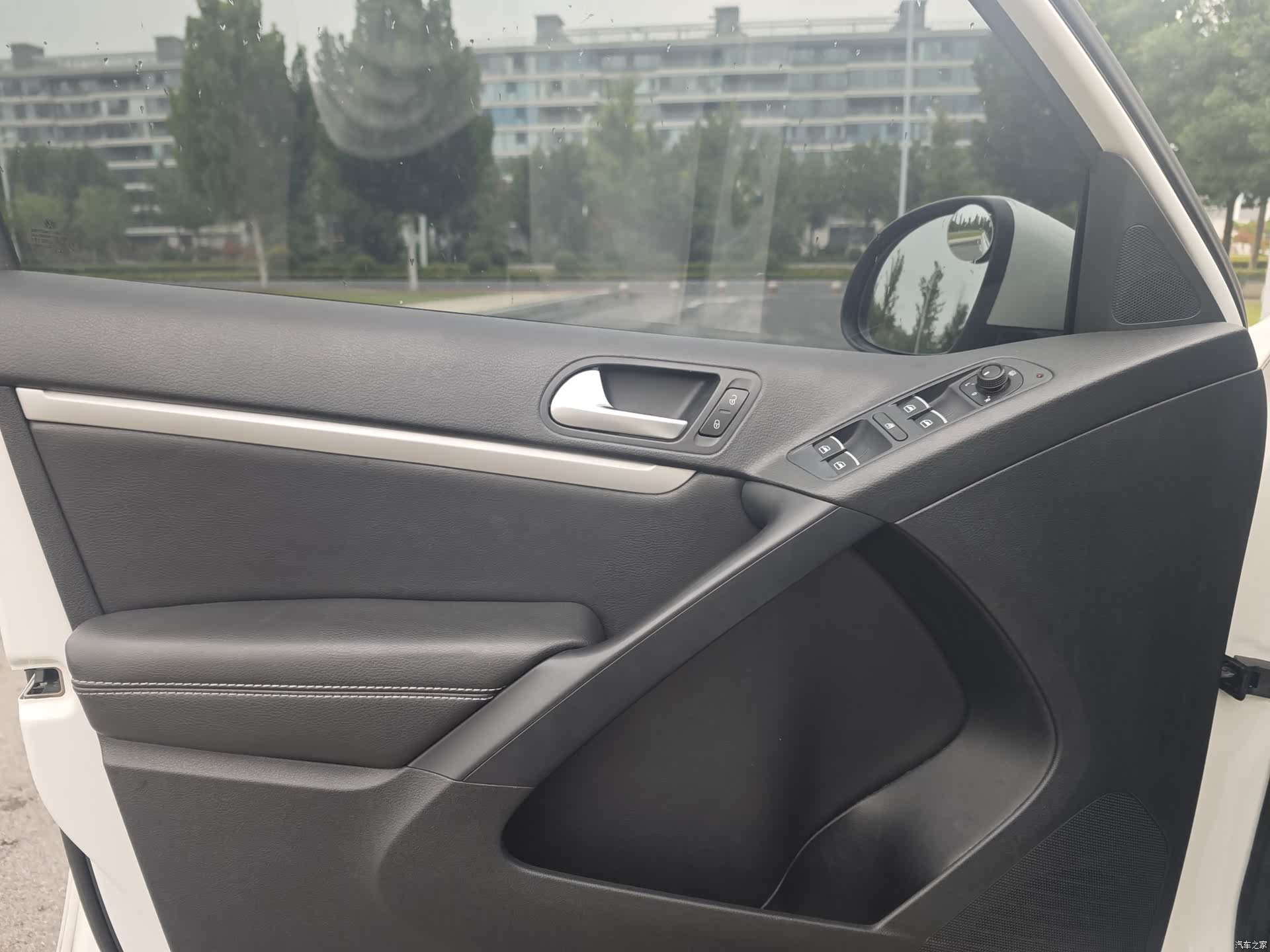 Volkswagen Tiguan, 2019 16