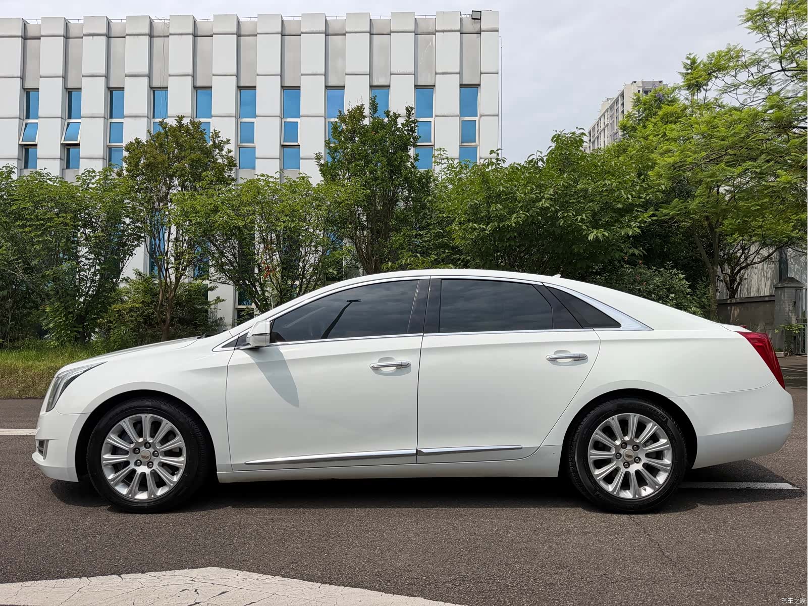 Cadillac XTS, 2016 3