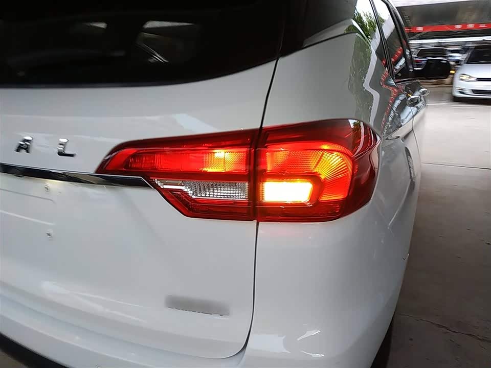 Haval M6