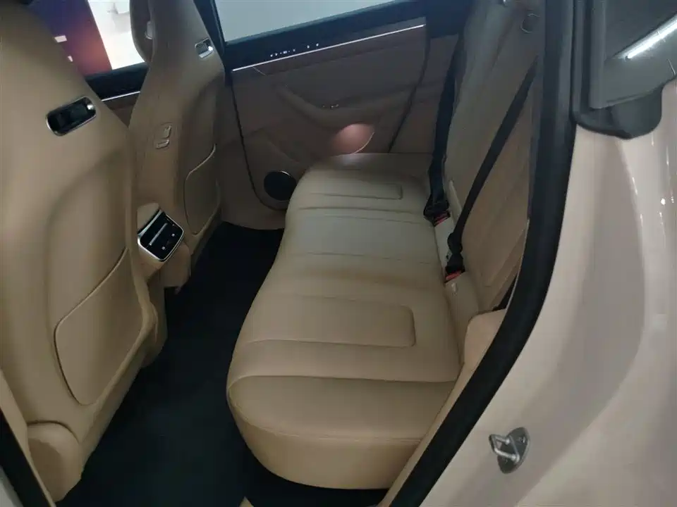 HarmonyOS Wisdom World R7