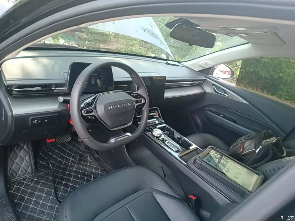 Wuling Starlight, 2024 10