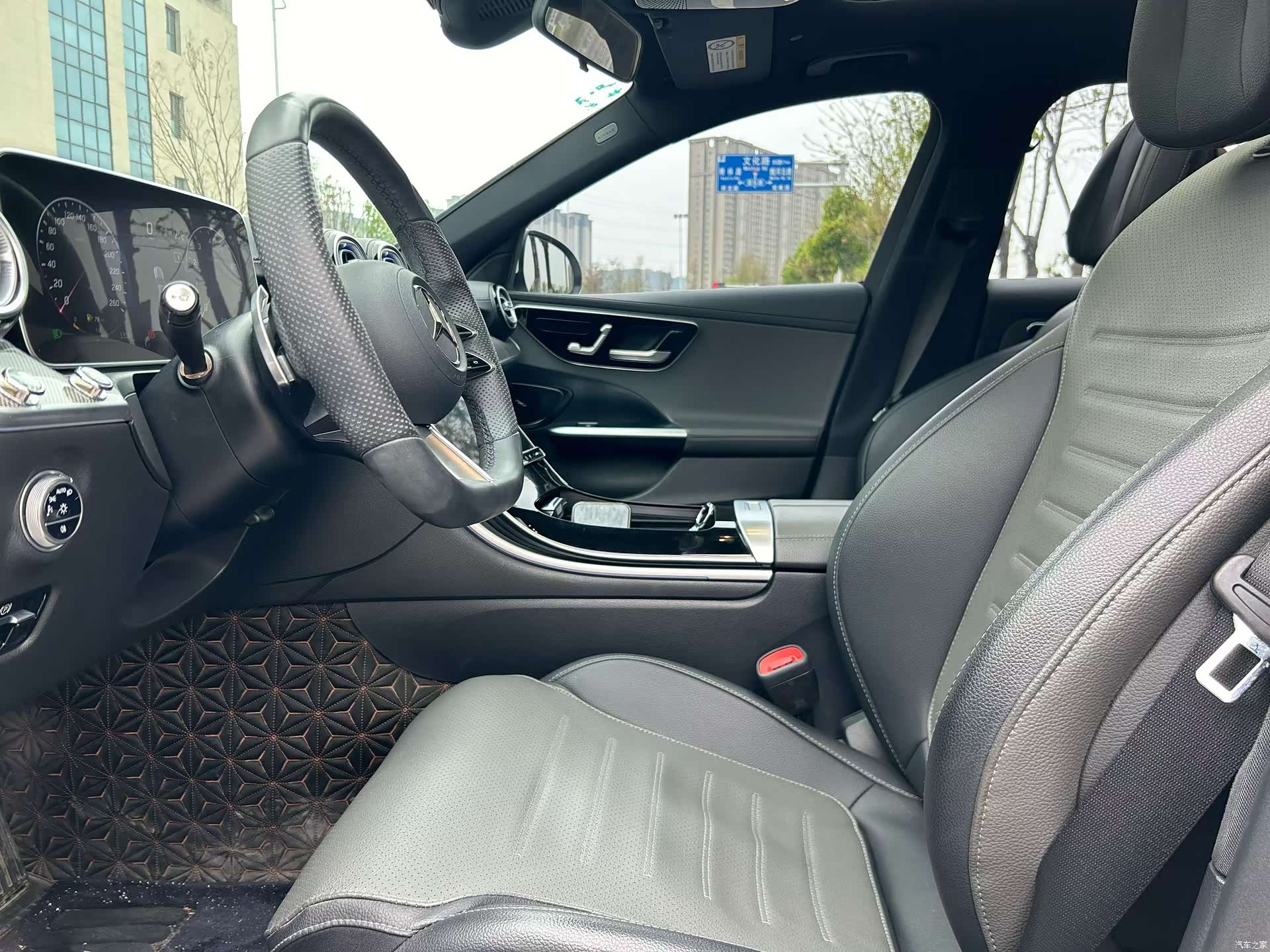 Mercedes-Benz C-Class, 2022 4