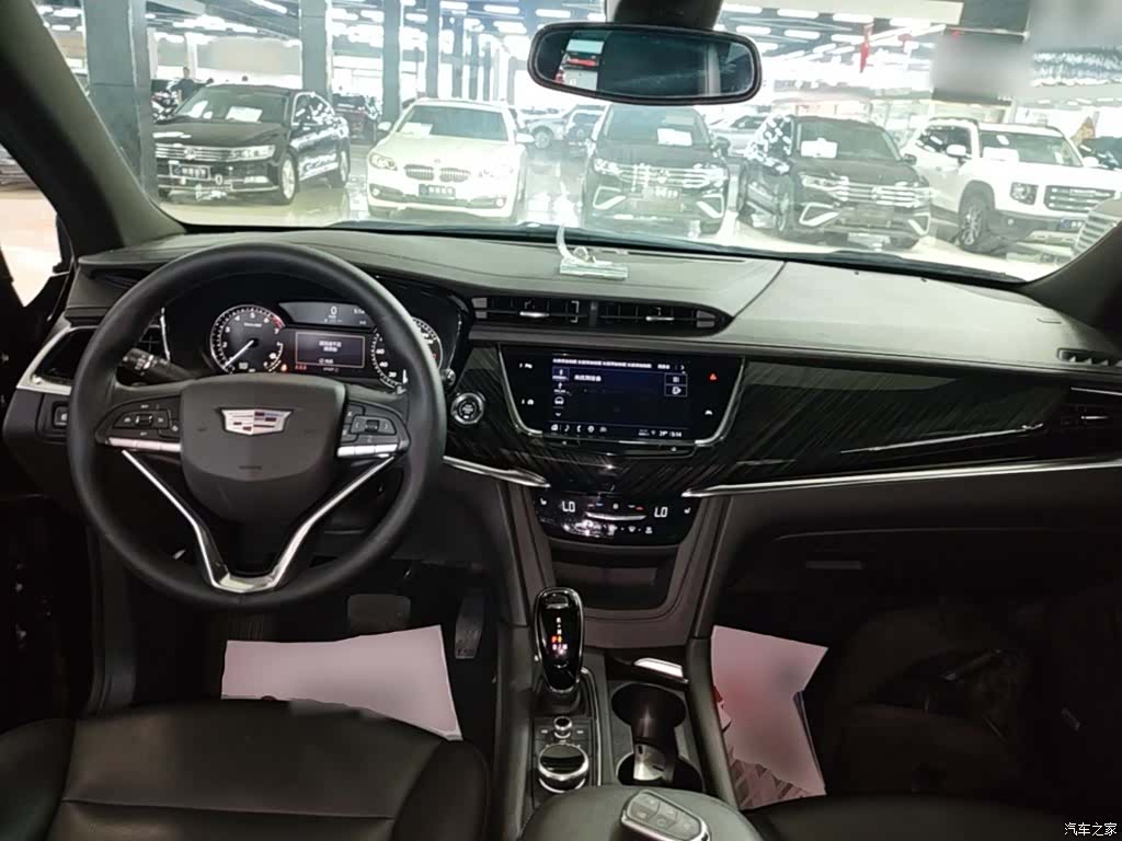 Cadillac XT6, 2022 10