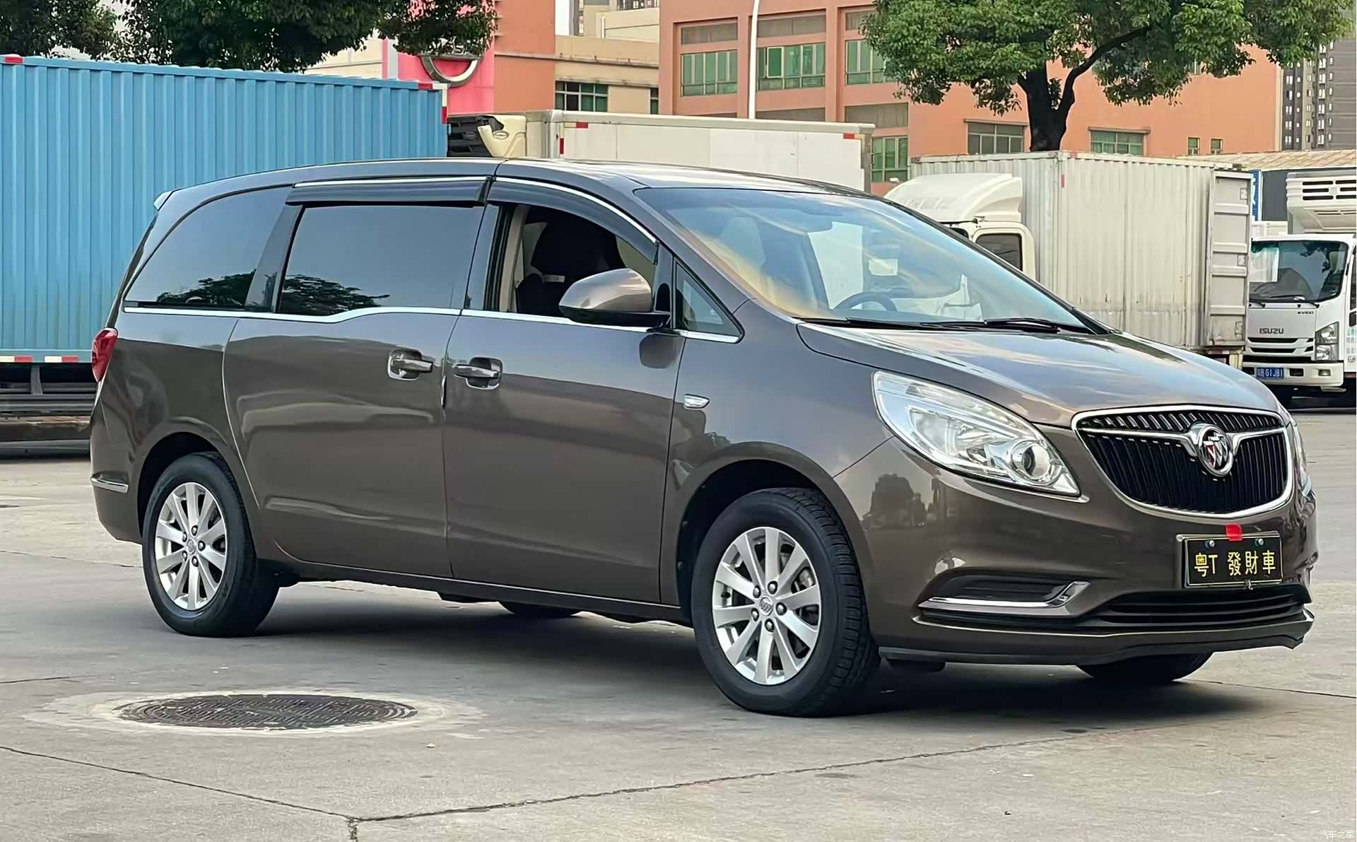 Buick GL8, 2019 3