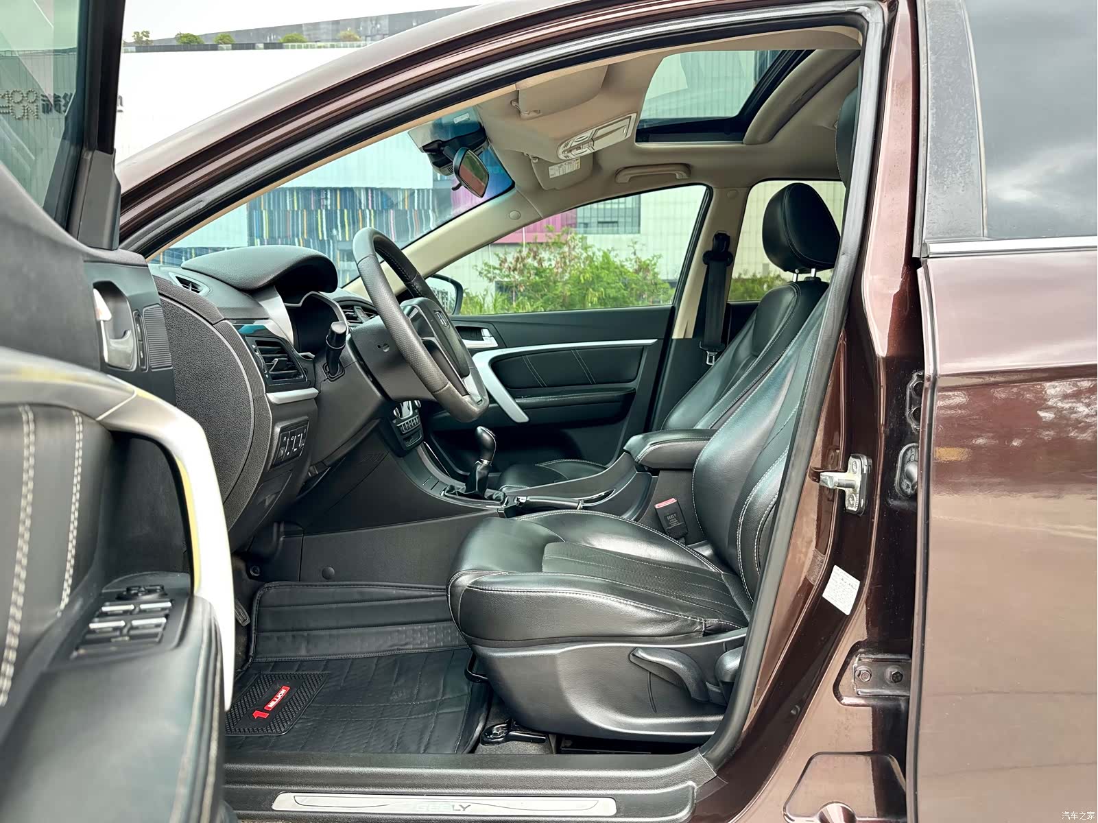 Geely Emgrand, 2017 10
