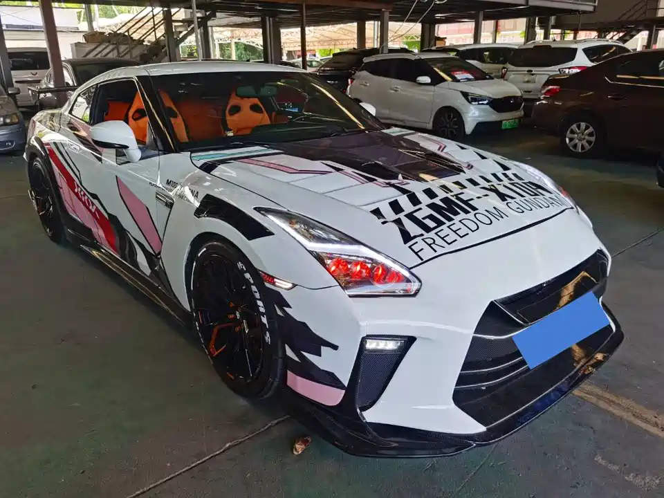 Nissan GT-R