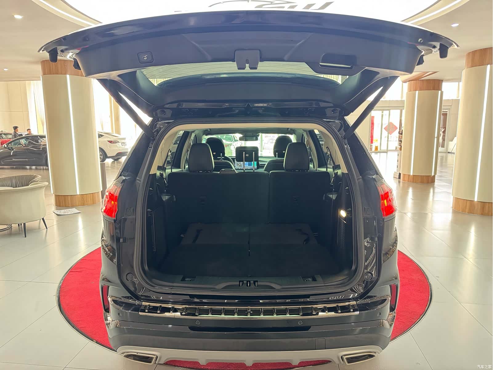 Ford Edge, 2022 10