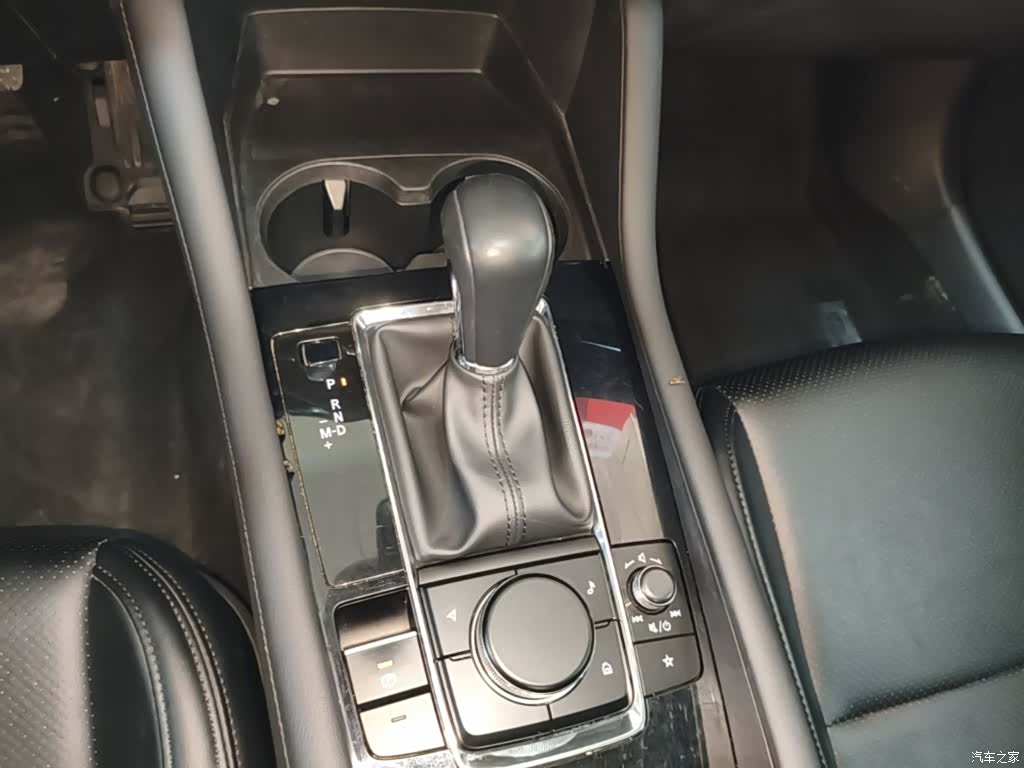 Mazda Mazda3, 2023 14