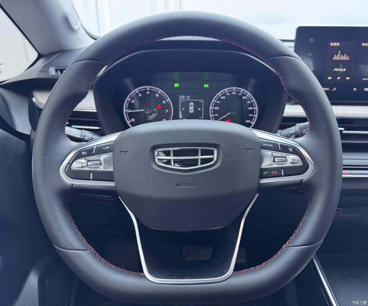 Geely X3, 2022 11
